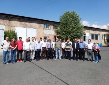 Sending delegation of Iranian businessmen to Armenia